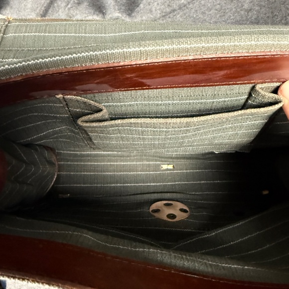 Numero 10 by Alberto Mondini | Handmade Italian Swiss Military Style bags - Picture 8 of 9